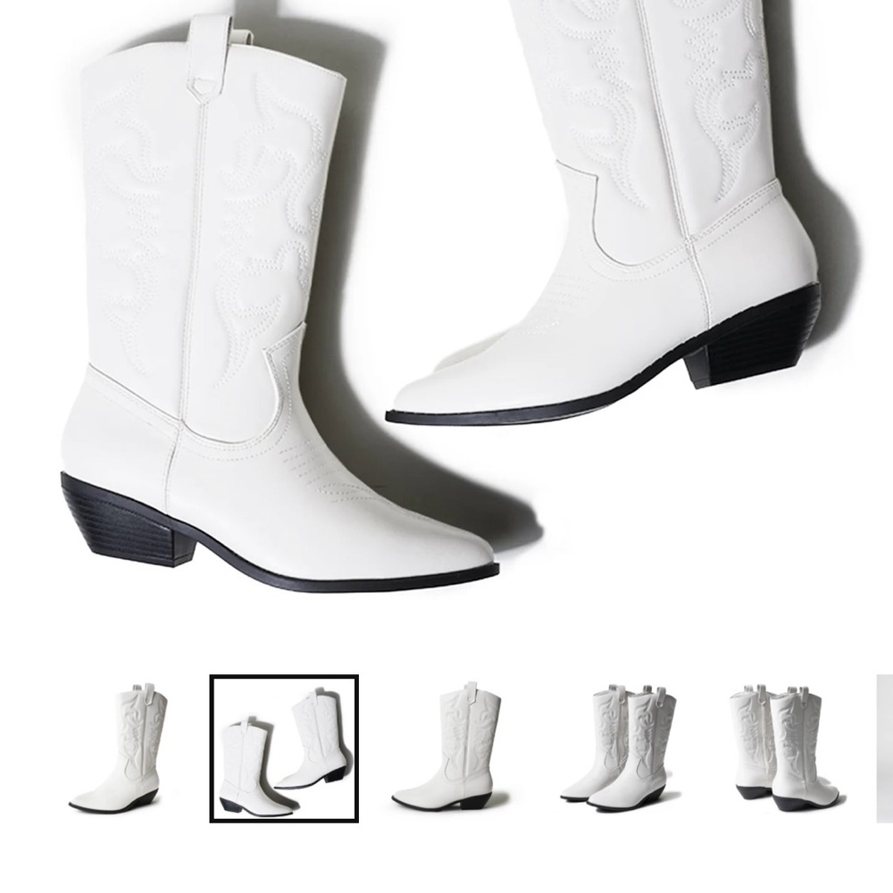 White Heeled Boots with Pointed Toe and Mid-Calf Height “Lasso”